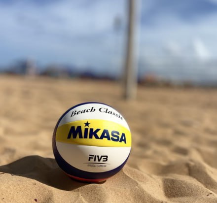 Mikasa Bola de Volei de Praia Classic BV552C Wybr : Amazon.com.br: Brinquedos e Jogos