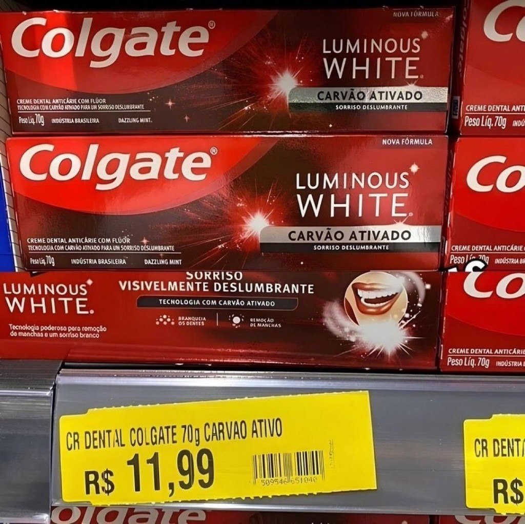 Colgate Luminous White Carvão Ativado Creme Dental Clareador, 3x70g